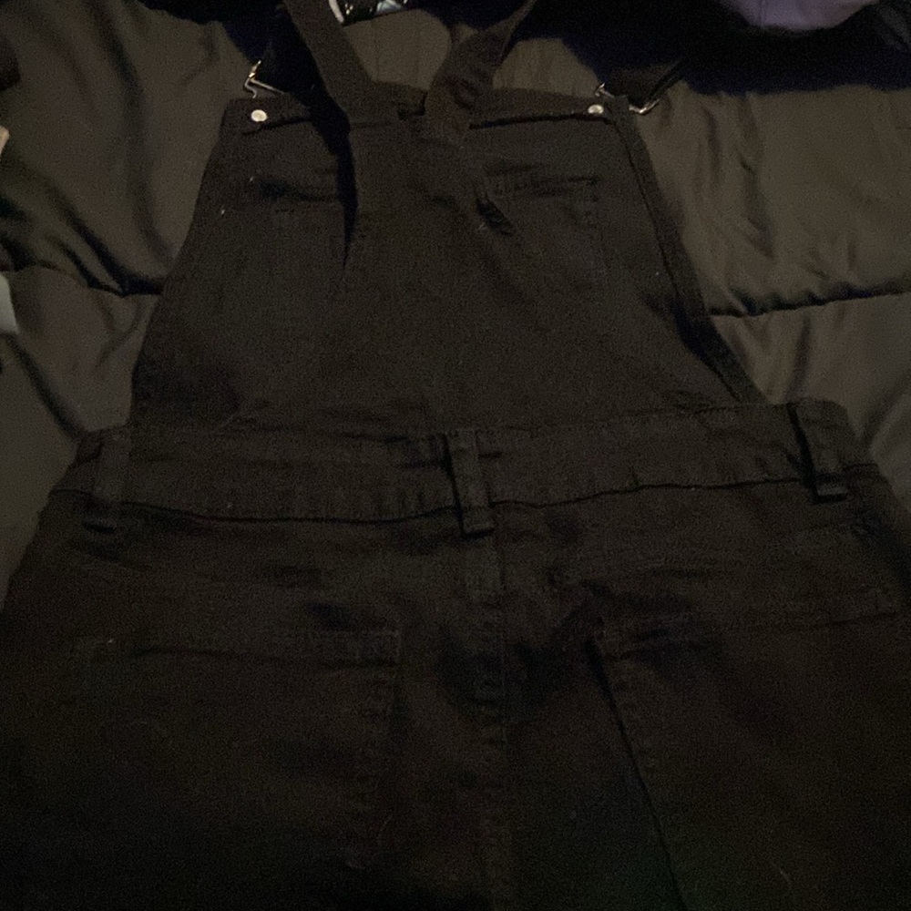 Overall - Picture 2 of 3